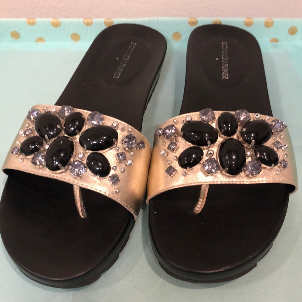 Donald J Pliner Beaded Sandals Like New Summer